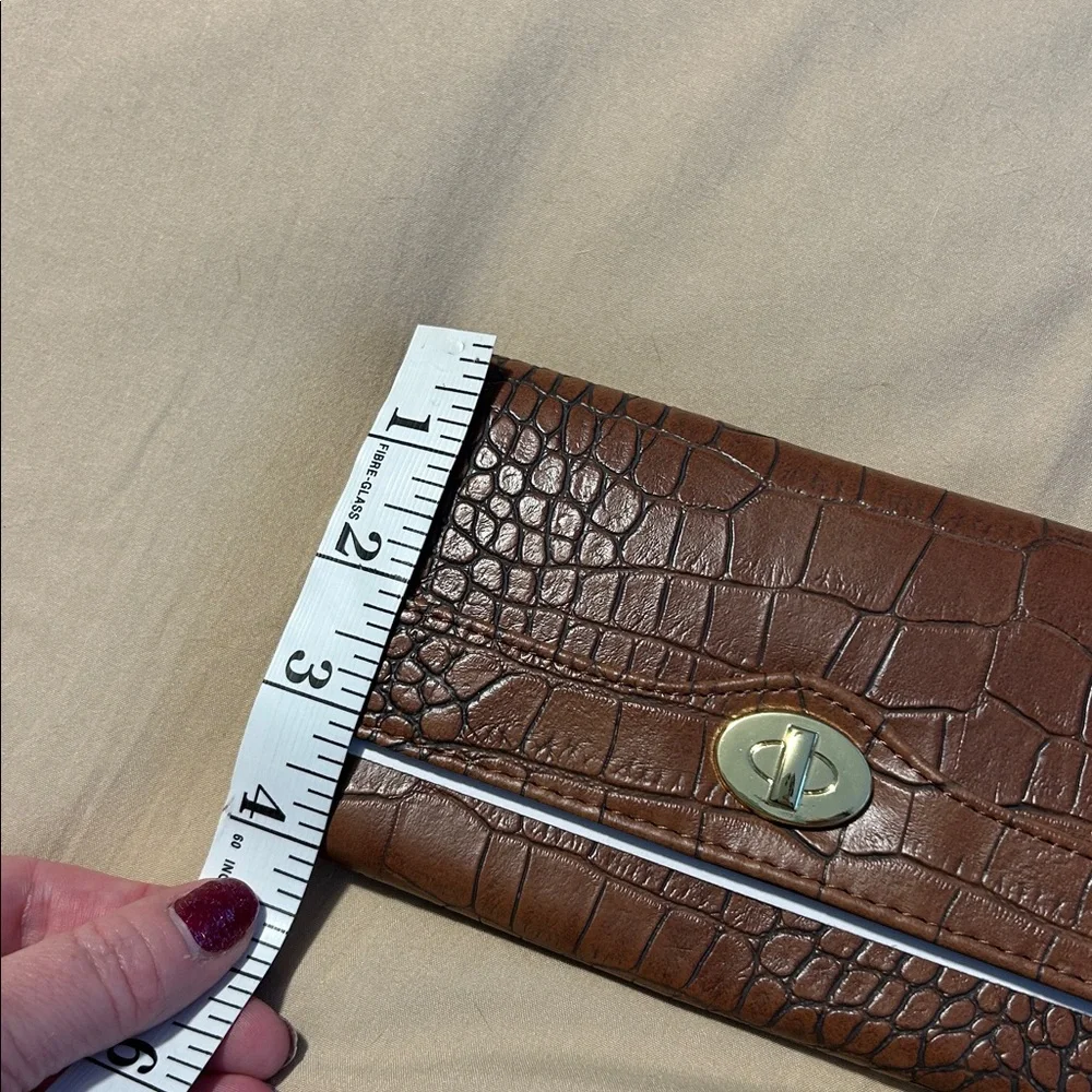 $50 MSRP Kenneth Cole Reaction Faux Croc Embossed Full Size Wallet Brown NWT